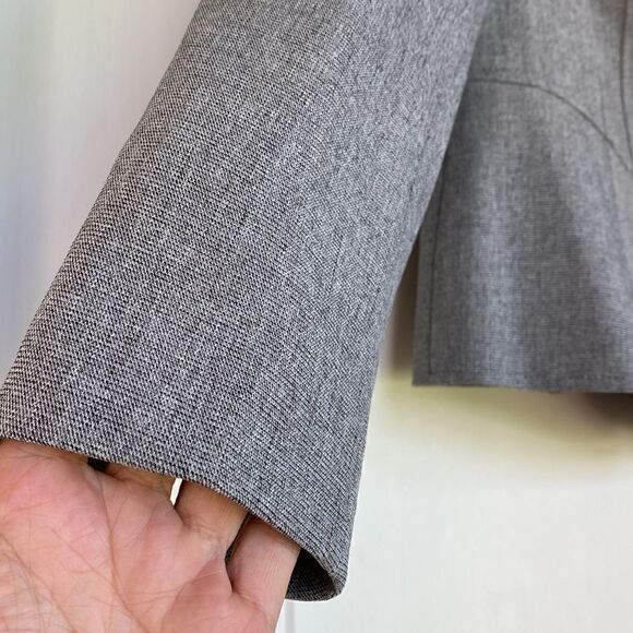 NEW Without Tag Structured Jacket With Peplum By Kasper - Picture 2 of 8